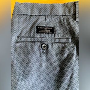 Banana Republic - Grey Fulton Chinos
